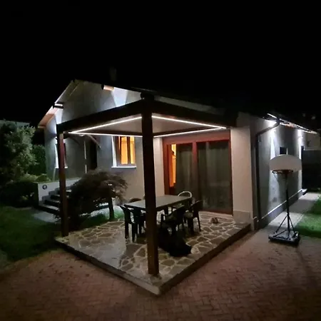 Iris -pet Friendly - Garden - Private Parking- Bike Friendly House Willa