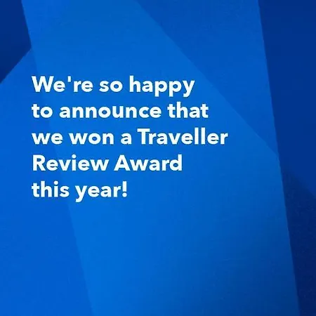 Iris Winter Escape Three Bedrooms With Private Garden 别墅 *