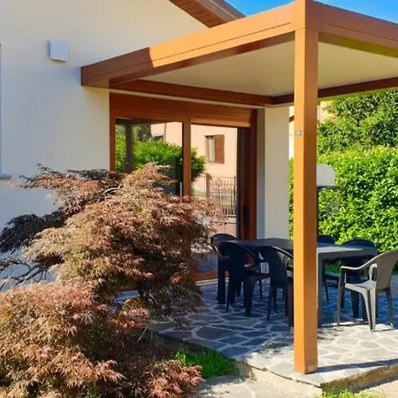 Willa Iris -pet Friendly - Garden - Private Parking- Bike Friendly House Colico