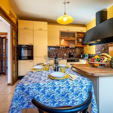 Iris -pet Friendly - Garden - Private Parking- Bike Friendly House * Colico