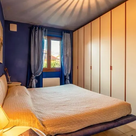 Iris -pet Friendly - Garden - Private Parking- Bike Friendly House Willa Colico