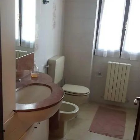 Iris Winter Escape Three Bedrooms With Private Garden *