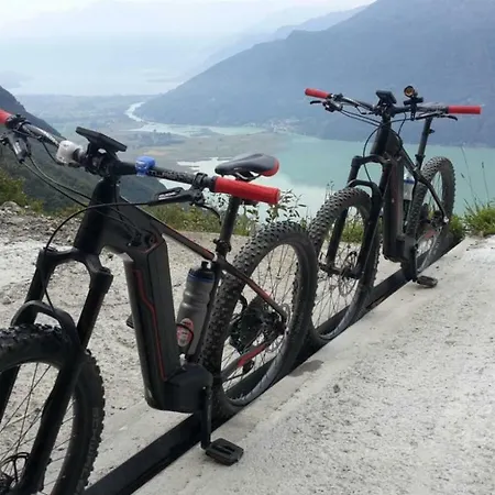 Iris Winter Escape Three Bedrooms With Private Garden 别墅