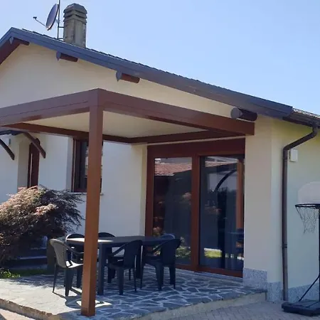 Iris Villa Colico